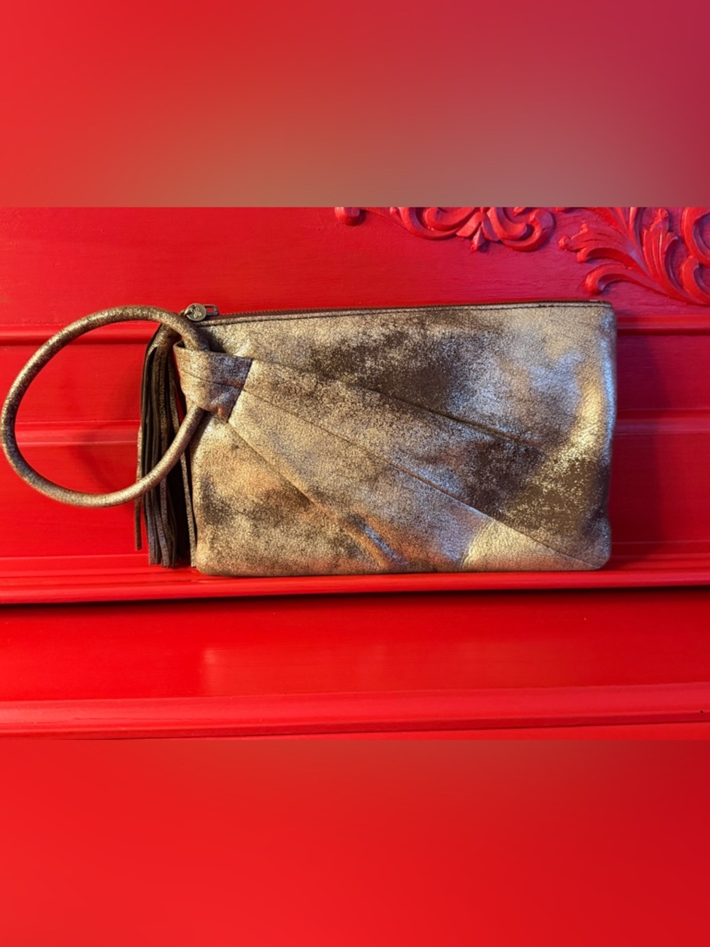Brand new - HOBO Sheila soft ring clutch - Metallic Leather - Cocoa Platinum